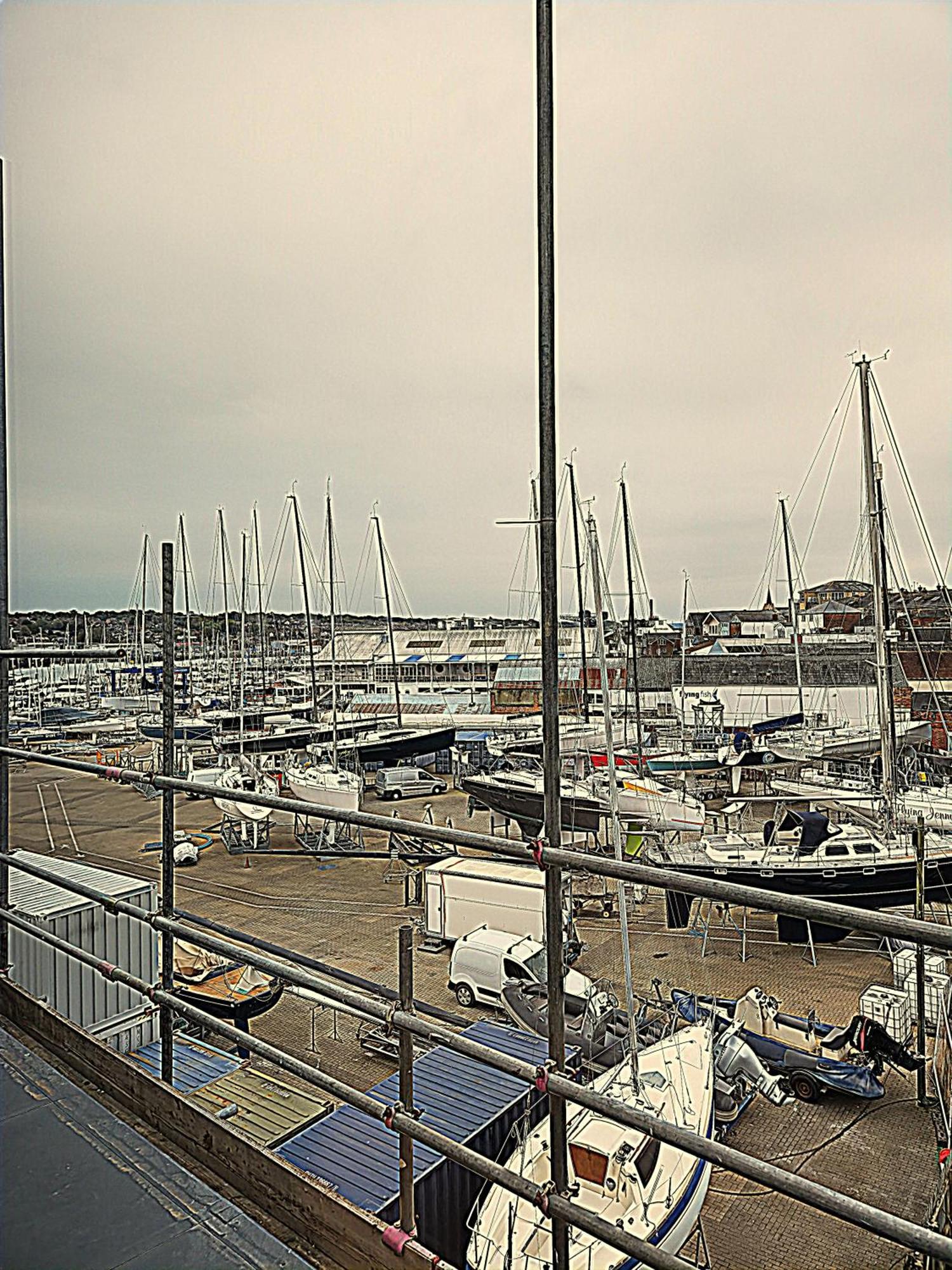 Pinnacle Suites Hotel Cowes  Exterior photo